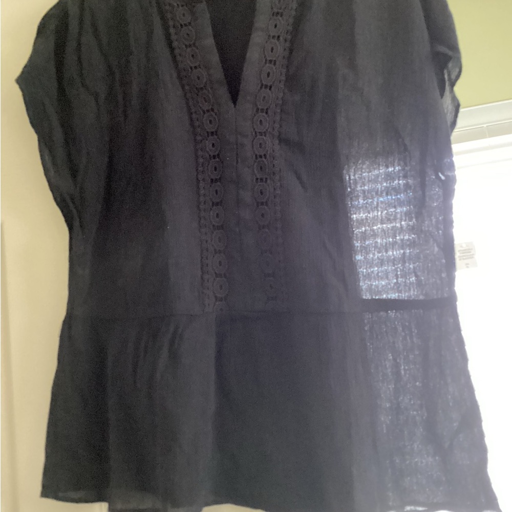 Black cotton lord &taylor top size medium.  New with tag
